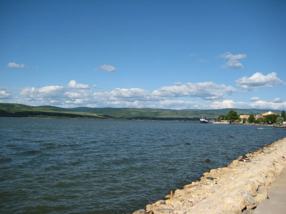 The Danube quay in Veliko Gradište with a view of the Romanian Carpathians across the river
